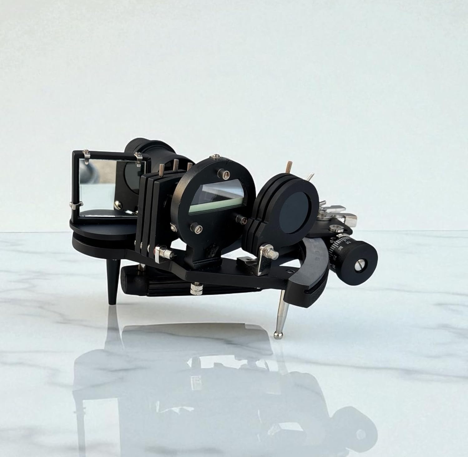 Nautical Marine Sextant – Vintage-Style Navigation Instrument for Collectors, and Educational Use Precision Measurement Tool Collection, Maritime Decor, Display