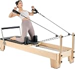VEVOR Pilates Reformer, Pilates Machine d'entraînement pour l'utilisation de studio de gym à la maison, Pilatees Lit avec double résistance- Printemps & Cord, Reformer Set pour les utilisateurs avancés et les débutants