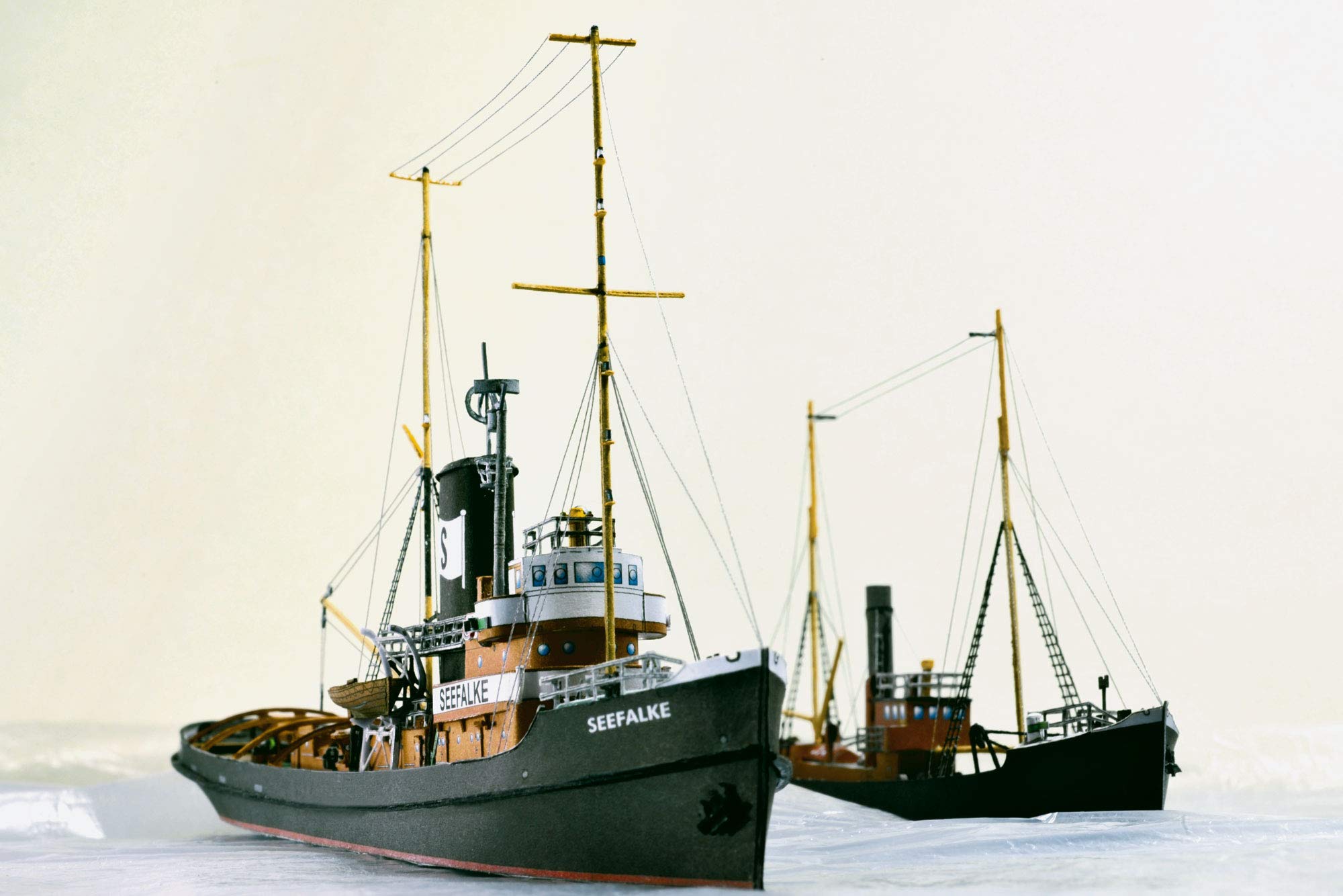 Amazon | ＜カードモデル＞1：250 サルベージ船シーファルク