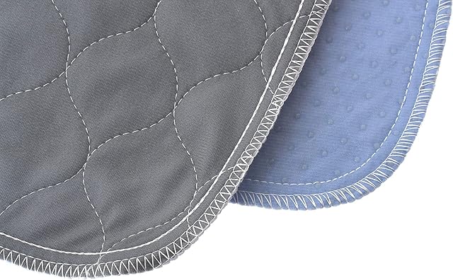 Foto 4 de 6 de Paquete de Dos Almohadillas Grandes Reutilizables y Lavables para Mascotas en Gris (60 x 90 cm)