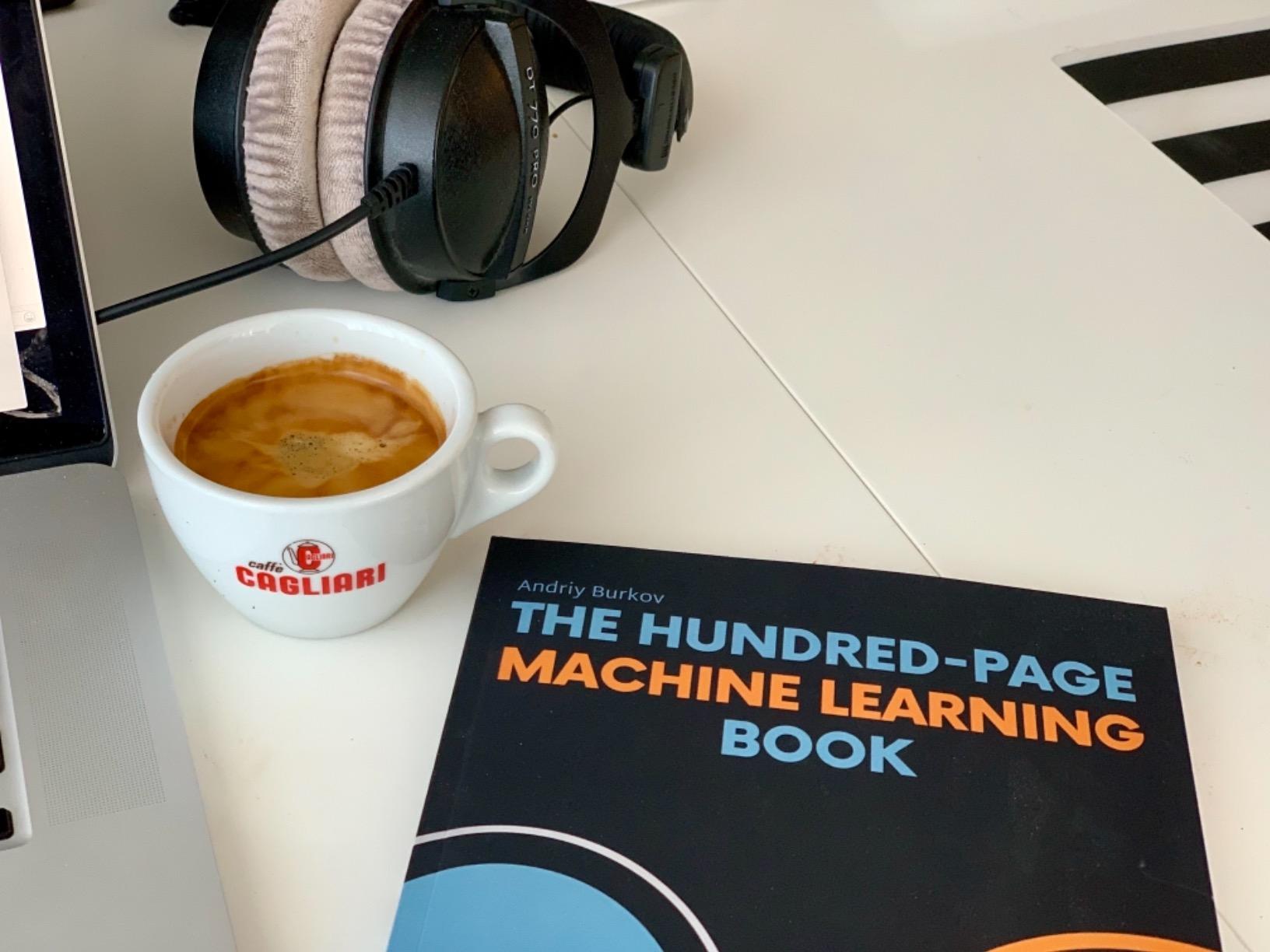The Hundred-Page Machine Learning Book : Burkov, Andriy: Amazon.de: Bücher - The 100 Page Machine Learning Book