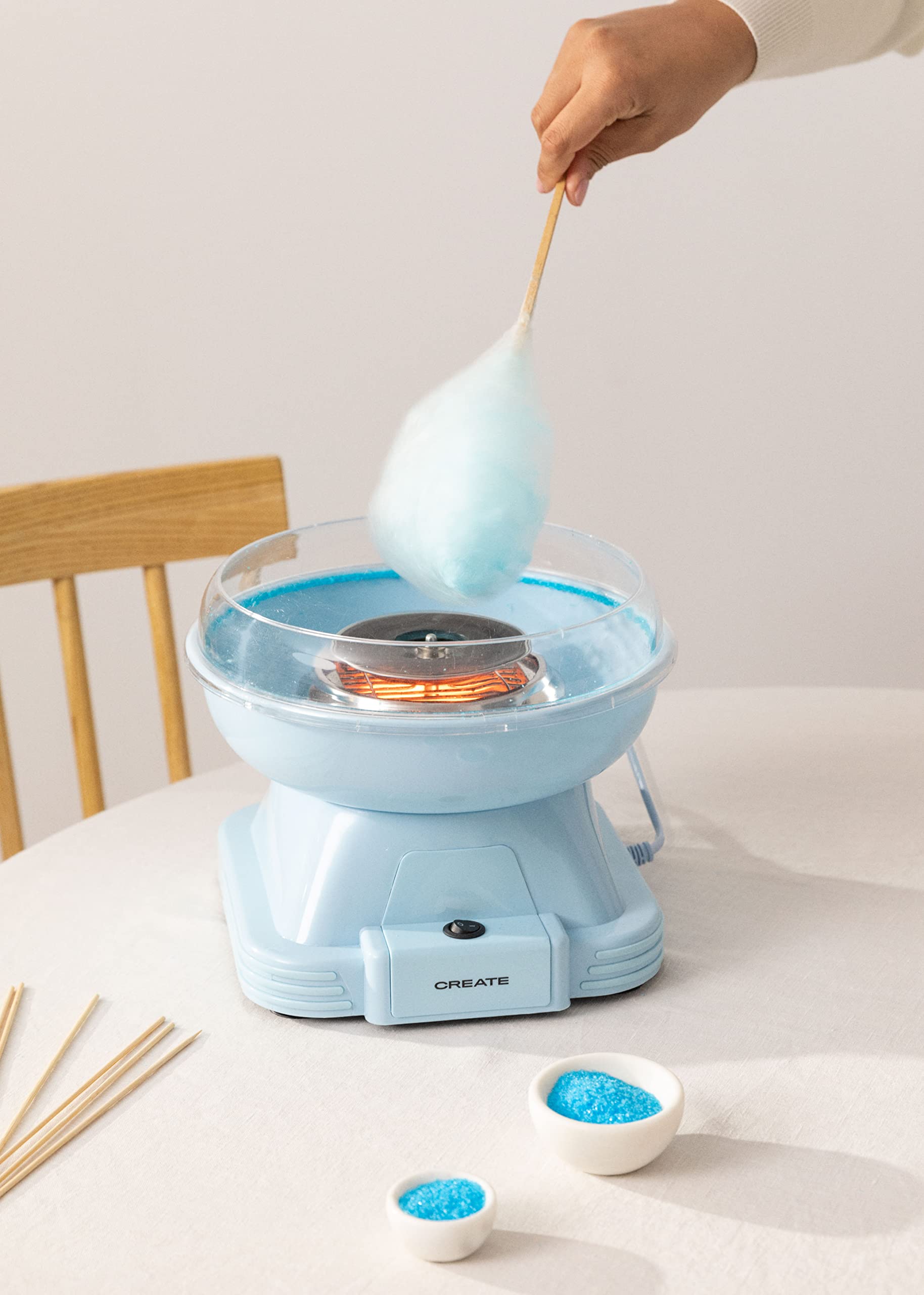 CREATE/COTTON CANDY MAKER/Máquina de algodón de azúcar Azul / 500W. diseño retro. patas antideslizantes. sitema de seguridad anti recalentamiento