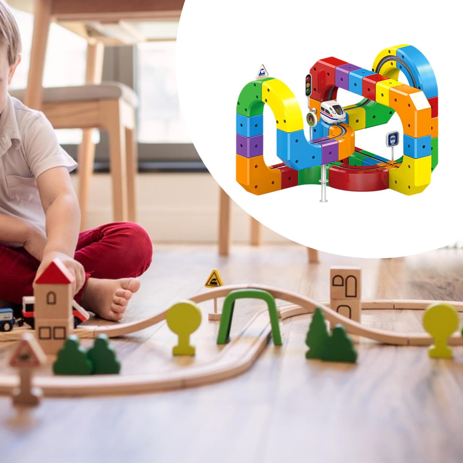 Trenino Elettrico per Bambini E Bambine, Un Regalo di Compleanno Creativo con Segnali E Ferroviari, 81 Pezzi