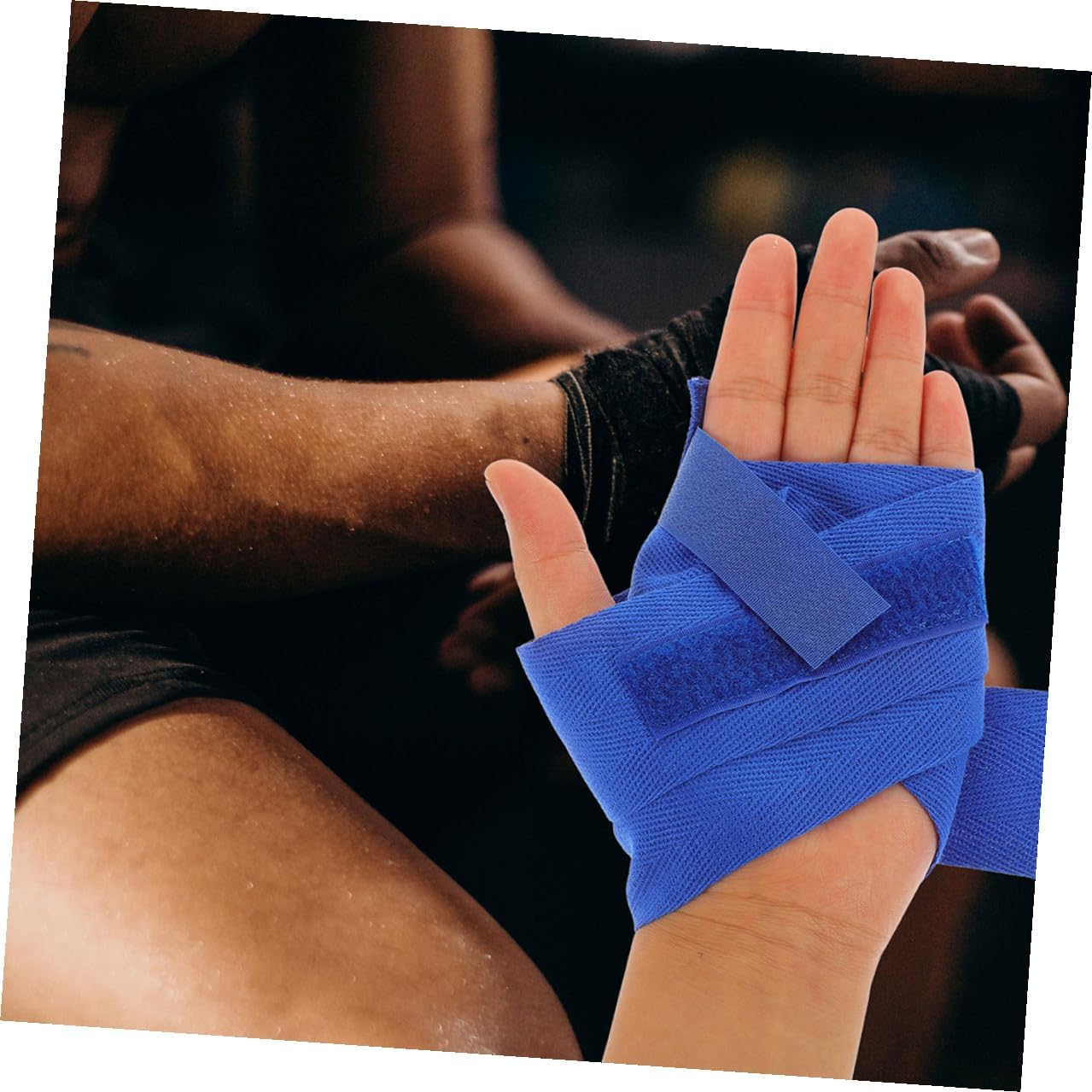 Boxing Hand Wraps 2pcs Blue Cotton Wrist Protector Sweat-Absorbent Elastic Bandage for Sports Training and Fitness