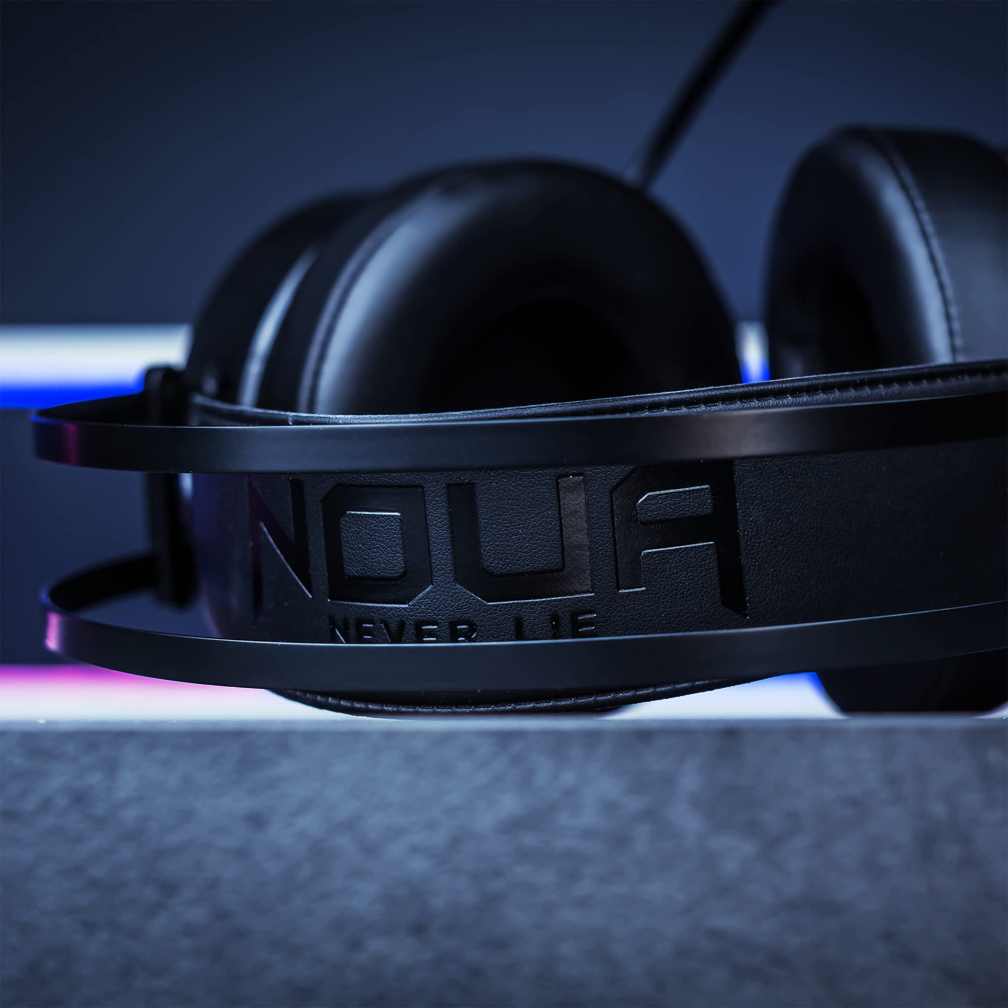 Noua Crux Rainbow Casque de Jeu Over-Ear 50 mm avec Microphone Flexible Casque de Jeu avec 3,5 mm Jack et contrôle du Volume Casque pour PS4, PS5, Xbox One, Switch, PC, Mac, Ordinateur Portable,