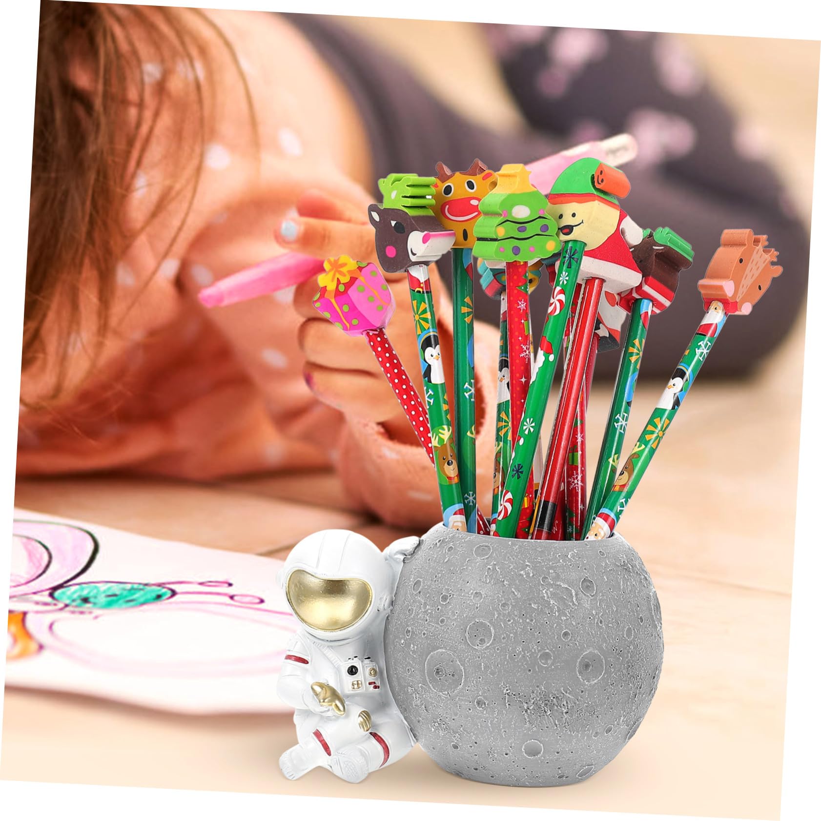 Portapenne in Resina Forma Astronauta Contenitore per Penne Organizer Cancelleria Decorazione Casa Scrivania