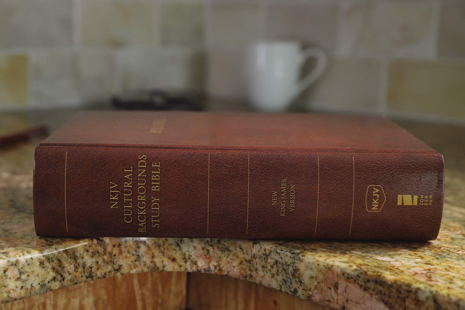 NKJV, Cultural Backgrounds Study Bible, Hardcover, Red Letter Edition: Bringing to Life the Ancient World of Scripture