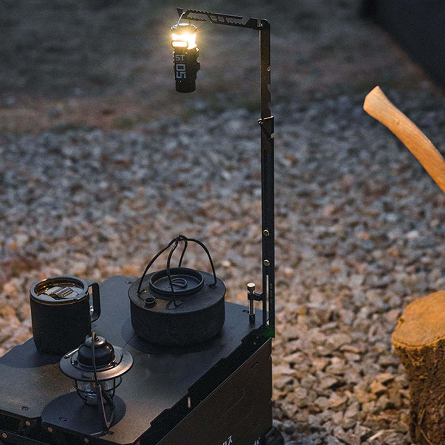 Alomejor Camping Lantern Stand Hanging Pole Stainless Steel Telescopic Lantern Stand 8 Levels Height Adjustment for 0 to 28mm Thickness Desktop