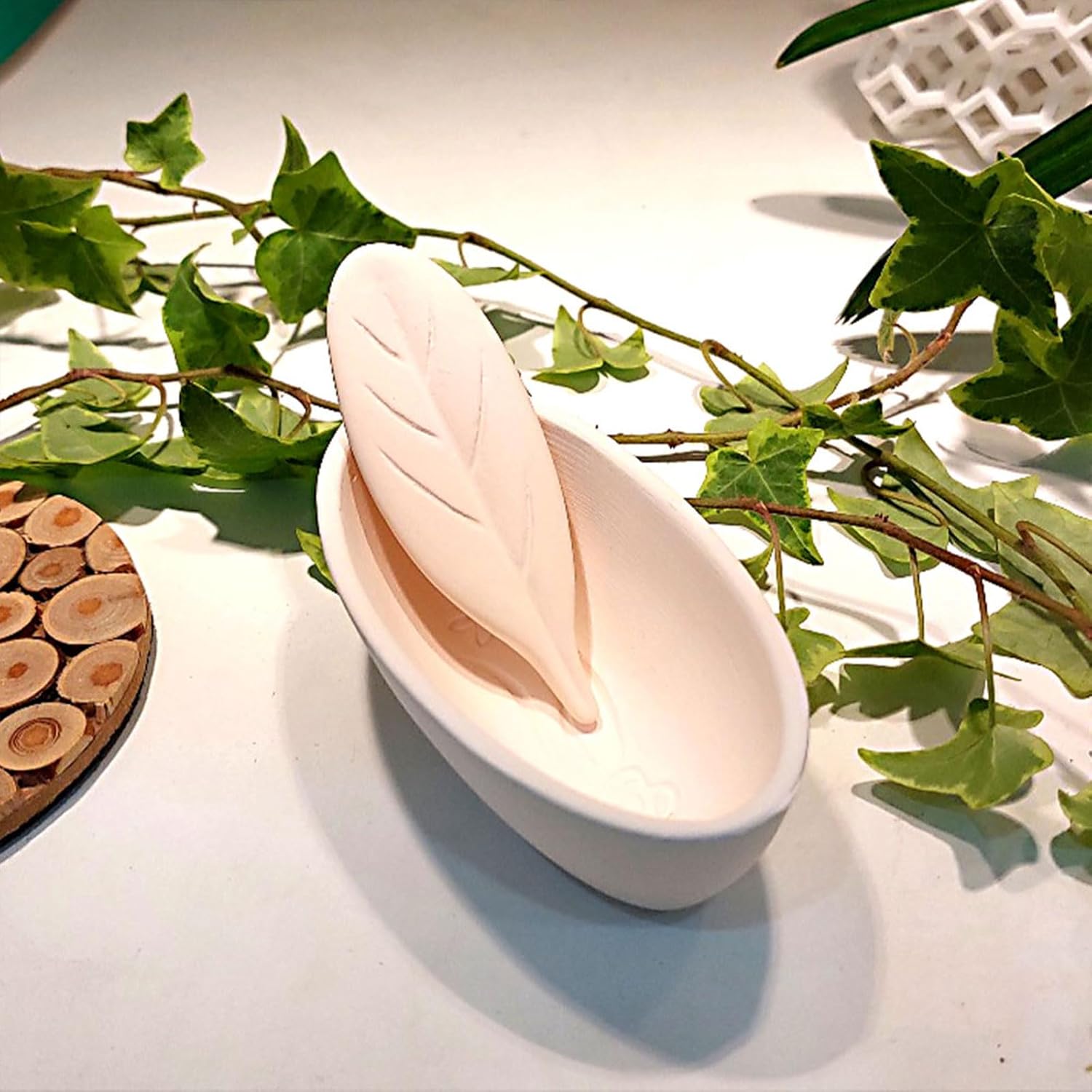 Air Purifying Healing Ceramic-K-Flower Orchid Pattern Humidifier (+ Leaf Diffuser Stick 1pcs) | Relaxation and Tranquility | Fine Pores Material | Diffuser Function