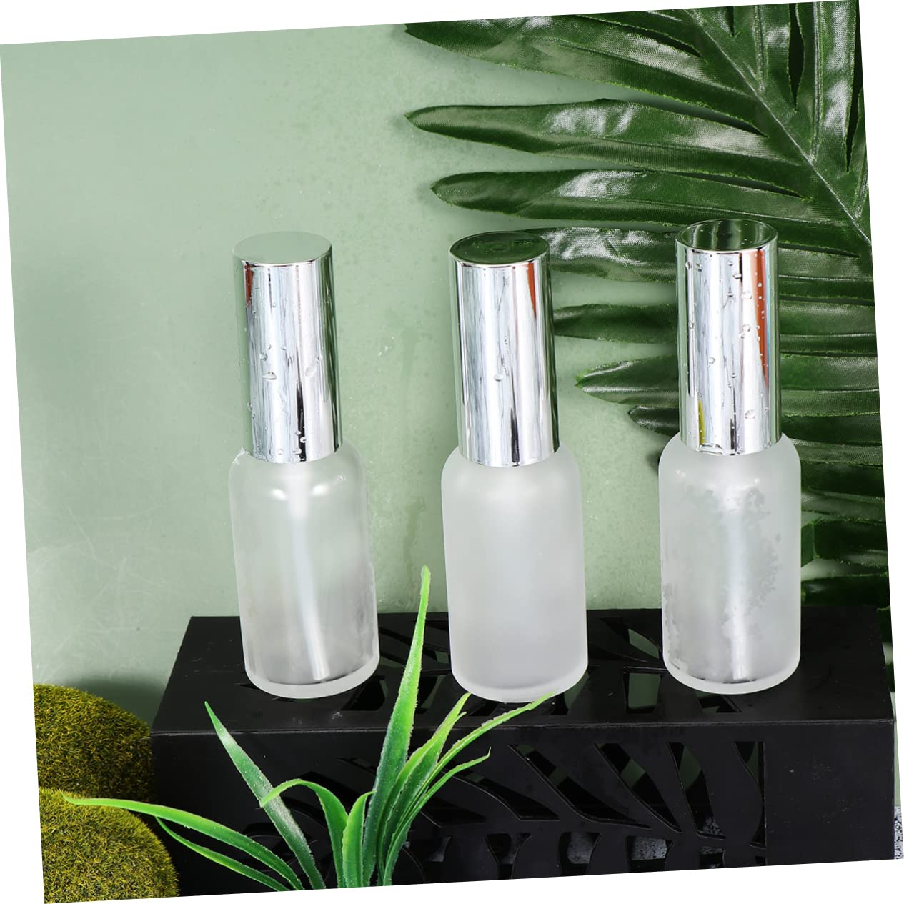 9 Stück Unterverpackungsflasche aus Glas für Ätherisches Öl 30 ml Sprühflasche mit Druckpumpe Weiß zum Nachfüllen