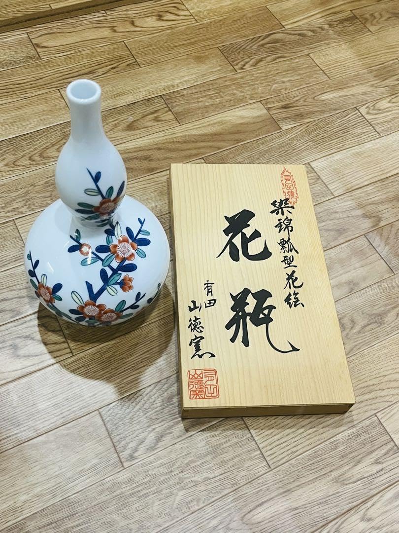Amazon.co.jp: 有田 山徳窯 花瓶 : ホーム＆キッチン