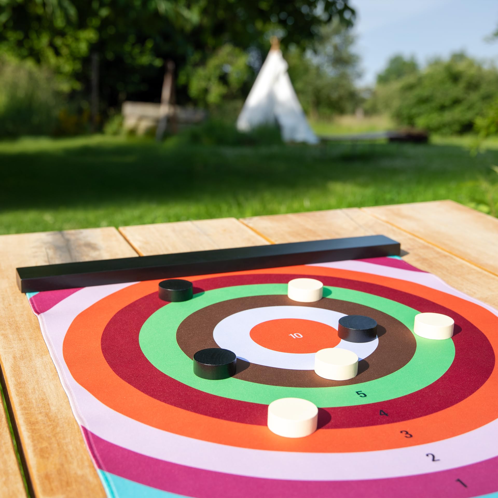 Remember Colour Curling | The Colourful Slide Game mit großer Spielmatte 150x50cm aus Neopren | 18 Spielsteine aus Holz | Baumwollbeutel für Transport | 2-8 Spieler | ab 6 Jahren