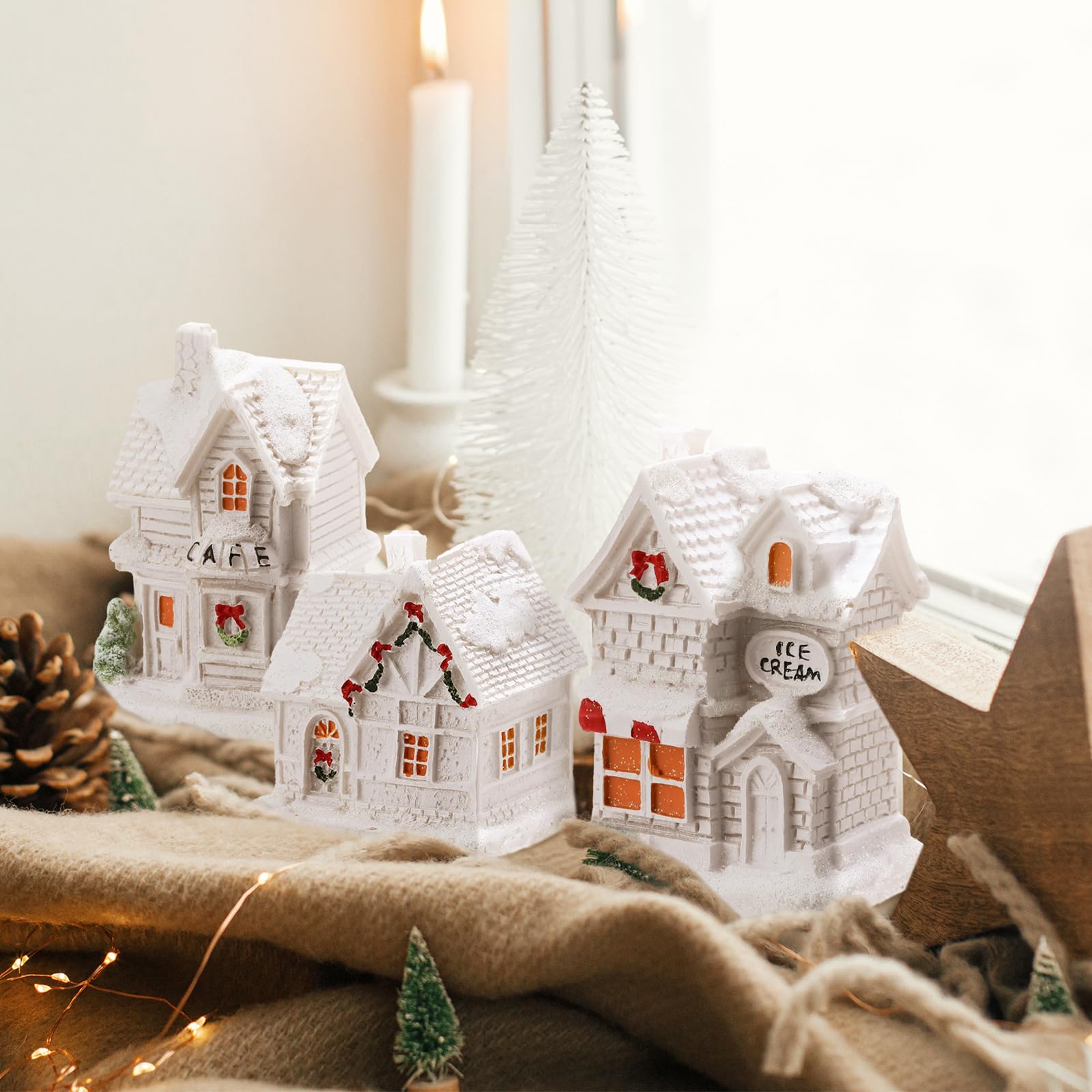 Vinsot Juego de 26 piezas de resina iluminada con 16 luces LED de Navidad, casas de pueblo de Navidad, 10 árboles de Navidad, batería para mesa, hogar, invierno, vacaciones, decoración de mantel