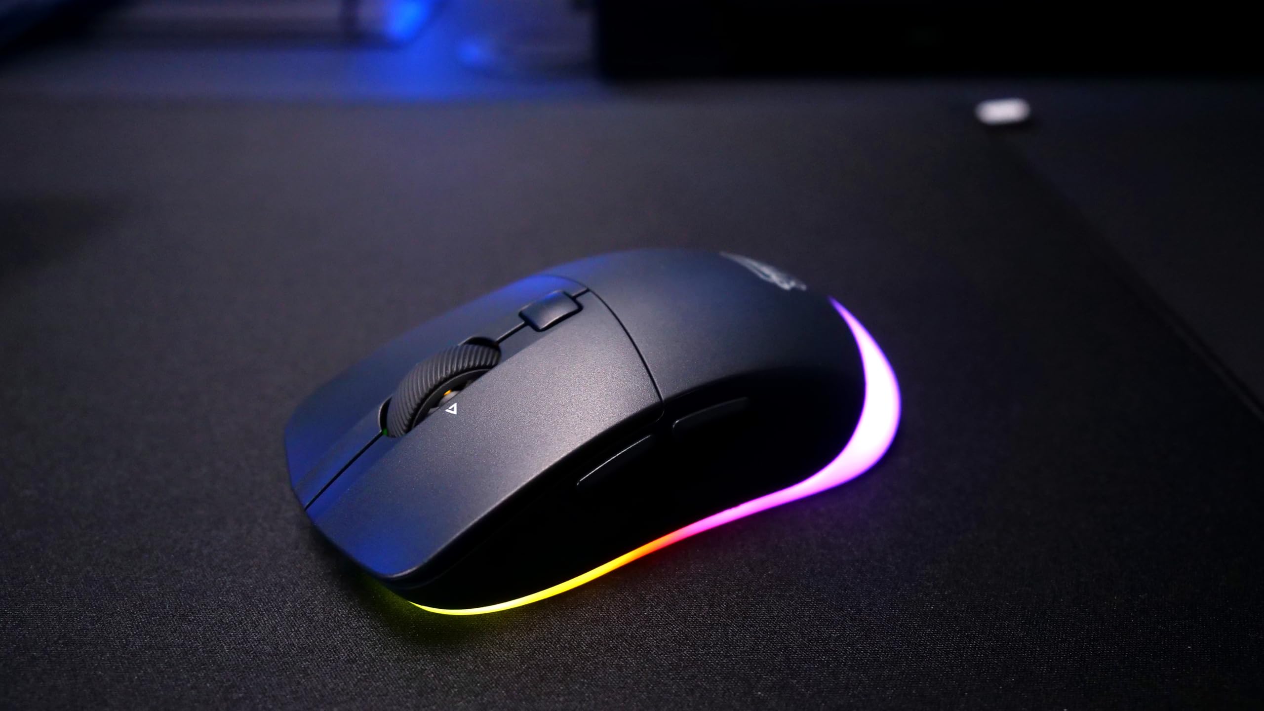 CHERRY XTRFY M50 Wireless, Ratón Inalámbrico para Juegos, Conexión por 2,4 GHz, Bluetooth y Cable, Forma Ergonómica, Iluminación RGB, Recargable, Negro