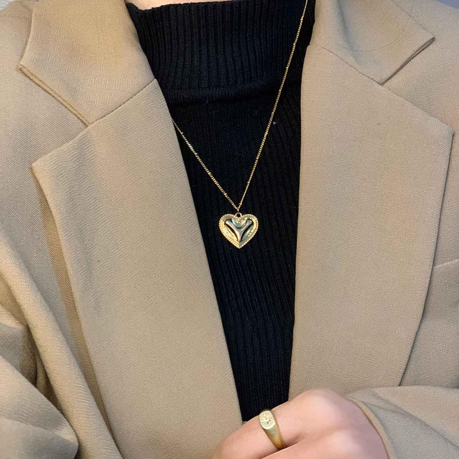 Minimalist Gold Heart Pendant Necklace Hammered Heart Necklace Choker Textured Heart Necklace Heart Shape Necklace Satellite Chain Necklace Jewelry for Women - Image 5