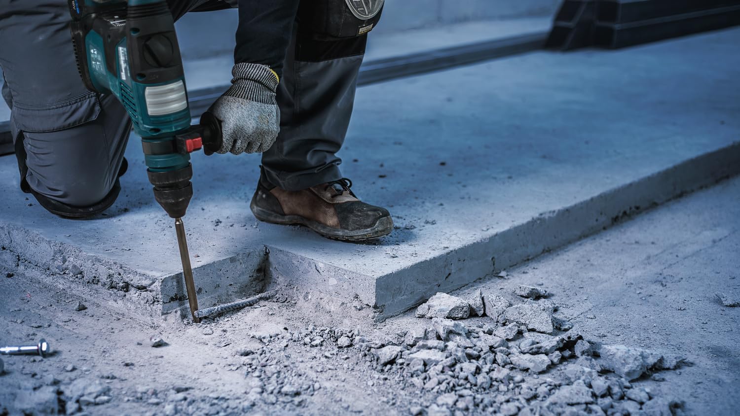 Bosch 4x Coffret de burins PRO SDS plus-4C, 4 pièces (pour Béton, Brique, Ø mm, Professional Accessoire Marteau burineur, Brise-béton)