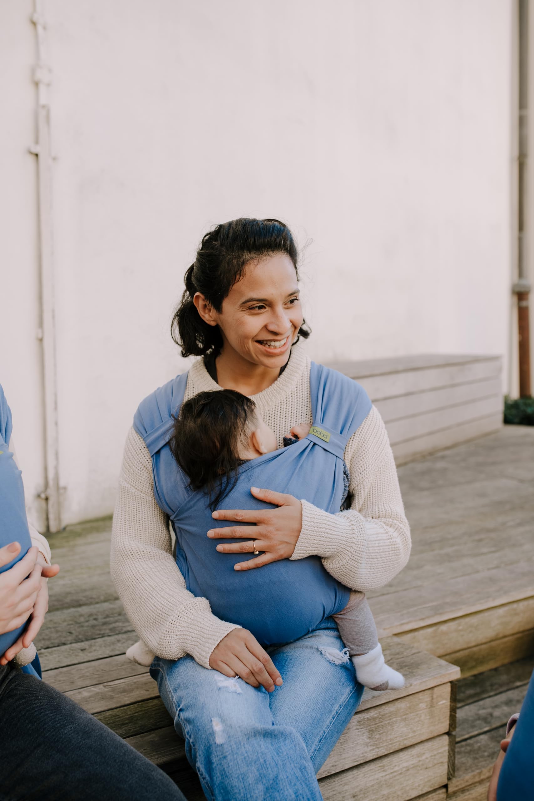 Boba Bliss Porte Bébé Pour Nourrissons/Jeunes Enfants Pesant Entre 3,2 et 16 kg, Hybride et 2 en 1, Écharpe de Portage Bébé Sans Nœud, Bon Positionnement des Hanches (Vintage Navy Blue) - 3