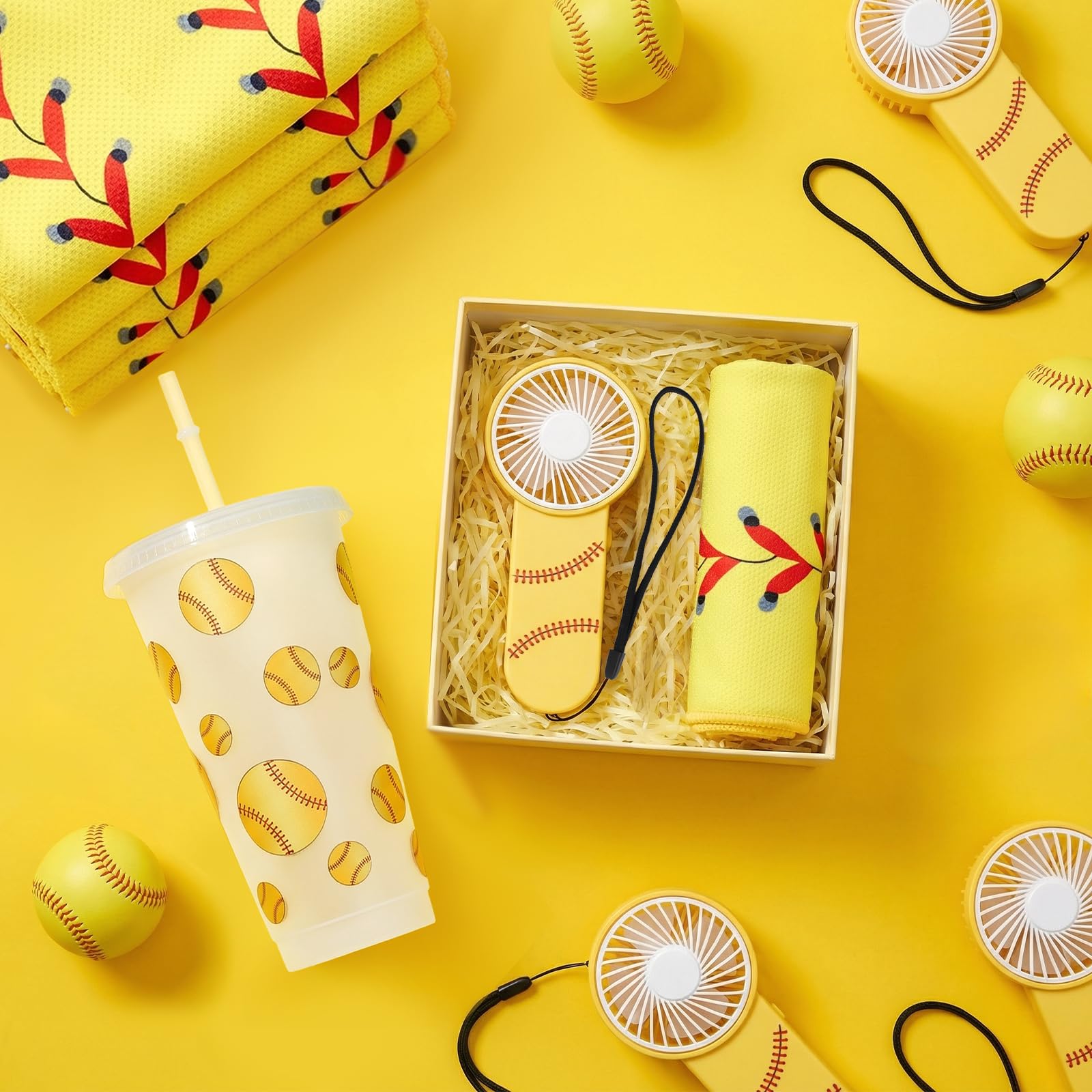 36 piezas de regalos de fiesta de sóftbol, 12 mini ventiladores portátiles de mano, 12 vasos de plástico con tapa y popote, 12 toallas de entrenamiento de enfriamiento para regalo de equipo