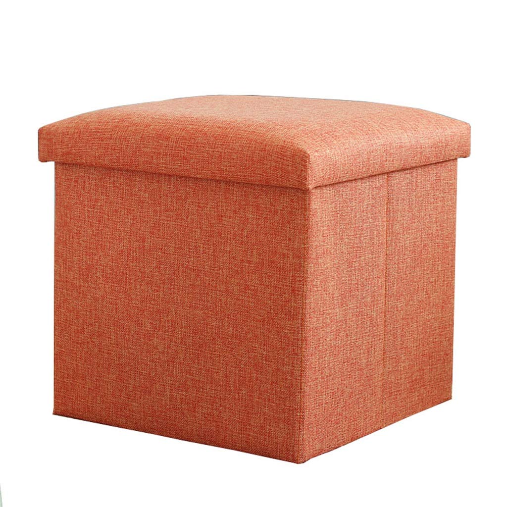 Pouf pliable peu encombrant pour optimiser les petits salons