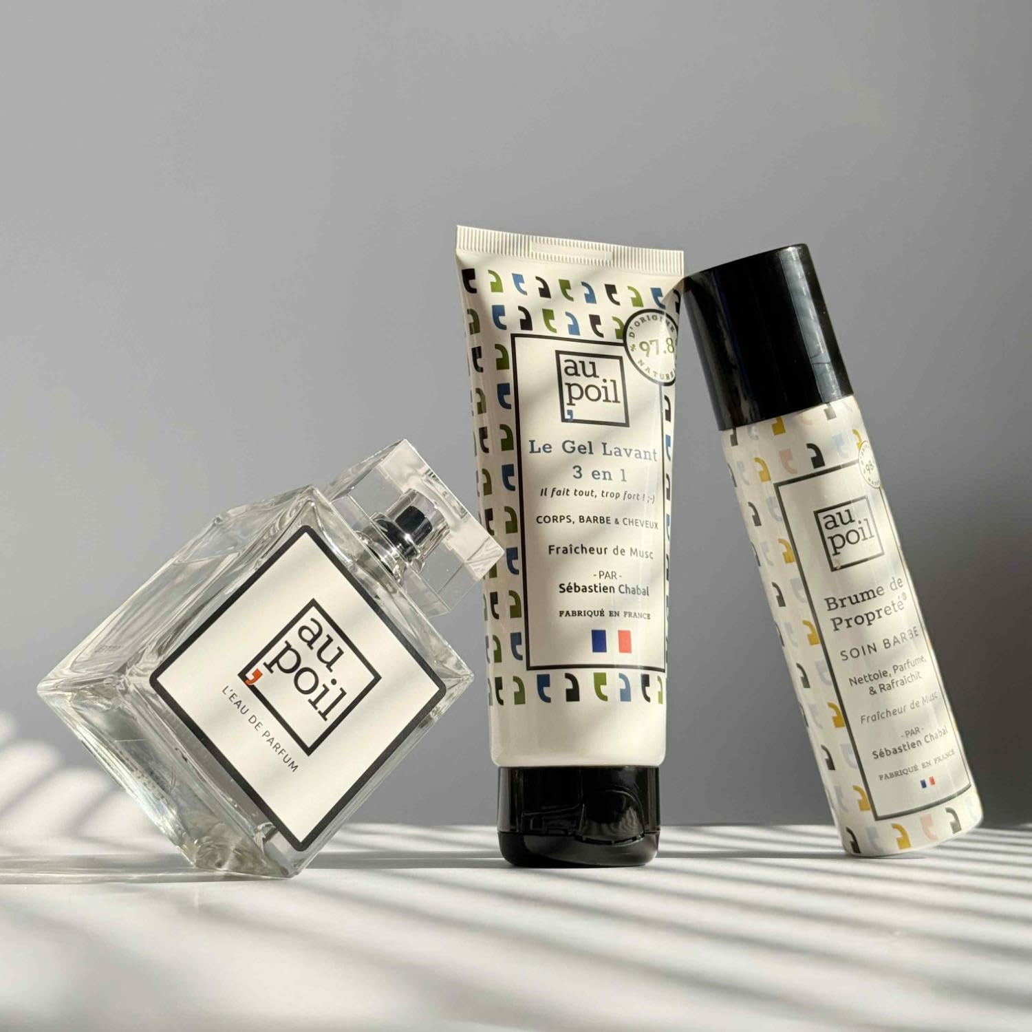 AU POIL le Coffret Frais & Dispo : 1 Eau de Parfum 100ml, 1 Brume de propreté 70ml, 1 Gel lavant 3-en-1 100ml Fraîcheur de Musc par Sébastien Chabal