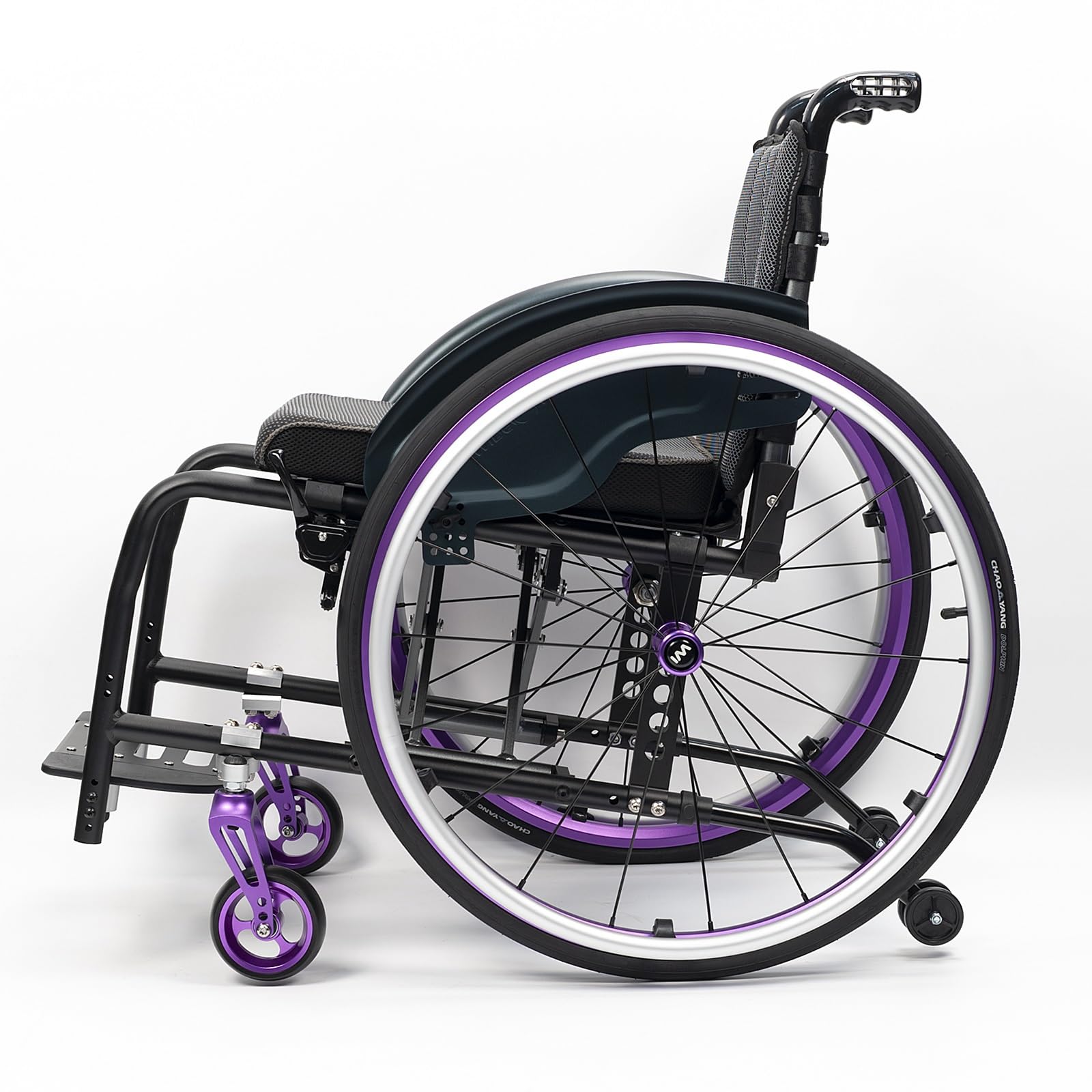 Silla de ruedas manual ligera, silla de ruedas deportiva ultraligera portátil todo terreno, silla de ruedas plegable, sillas de ruedas de transporte con antivuelco(Purple A,42cm/16.5in)