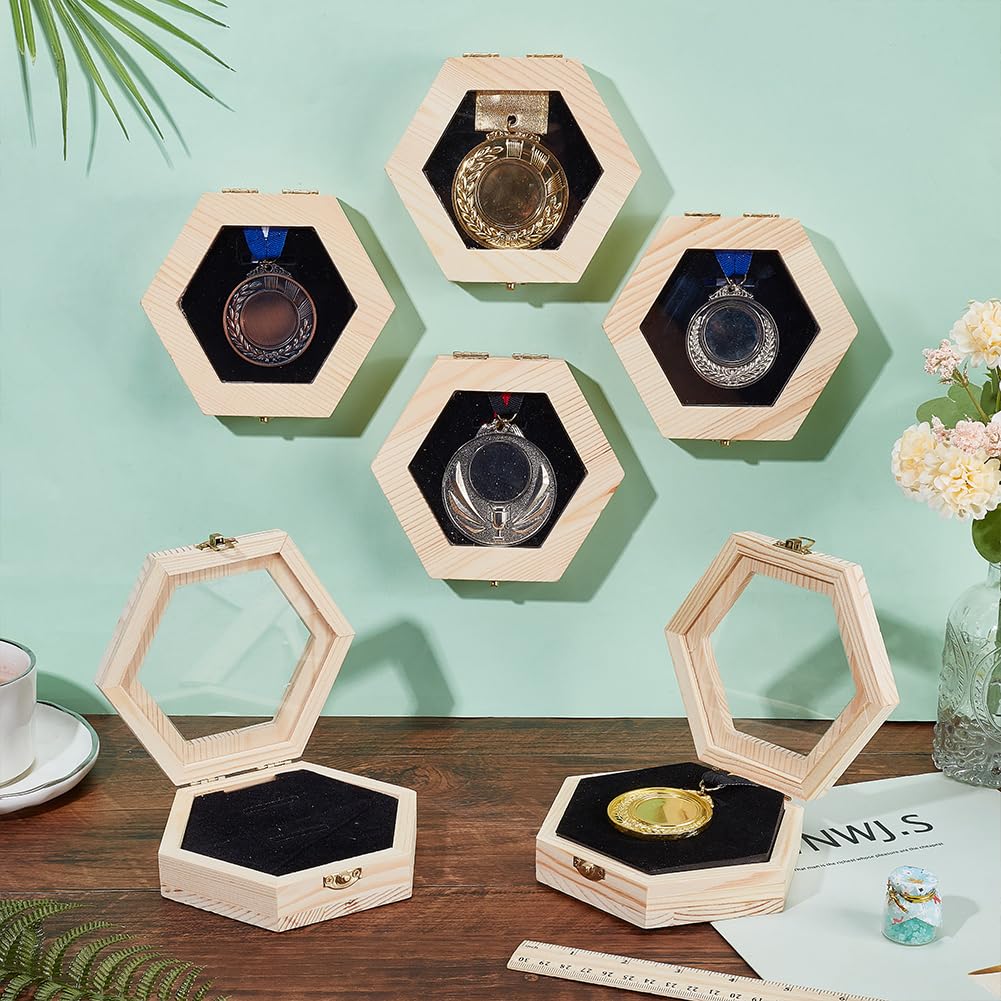 PH PandaHall Juego de 6 soportes de madera para medallas hexagonales, caja de almacenamiento de medallas, caja de medallas de montaje en pared con esponja para deportes, maratón, carreras,