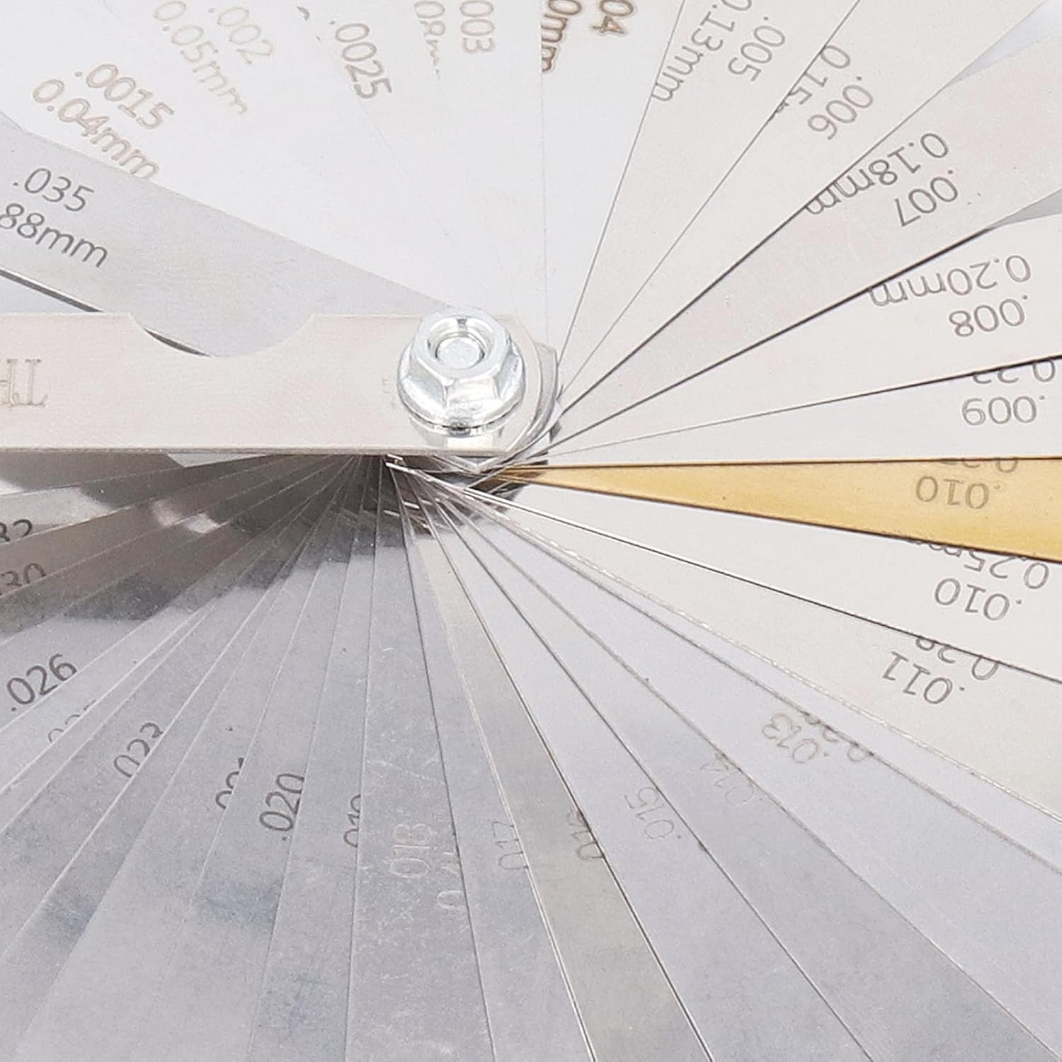 Pilipane Fretboard Radius Ruler String Action Height Gauge Guitar Measurement Tool Set Stainless Steel Foldable Feeler Gauge for Electric Bass Acoustic Guitars Professional Luthier Repair