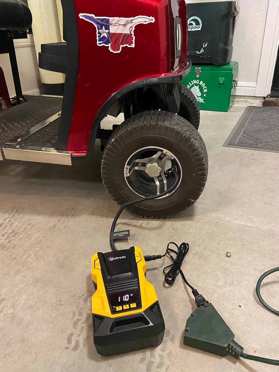 AstroAI AC/DC Tire Inflator Portable 150PSI Air Compressor Tire Air