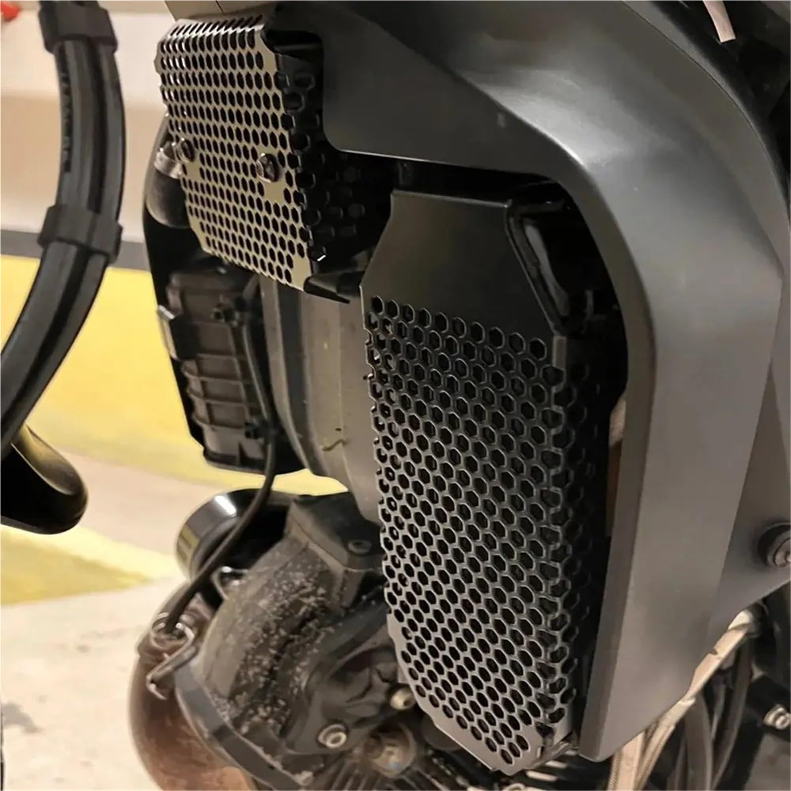 Chłodnica Protector Osłona Pasuje do Ducati Scrambler800 2015-2025 Osłona chłodnicy prostownika Osłona chłodnicy oleju(Black C)