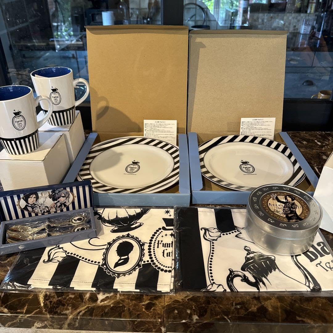 Amazon.co.jp: 黒執事 ファントムカフェ食器セット : ホーム＆キッチン 