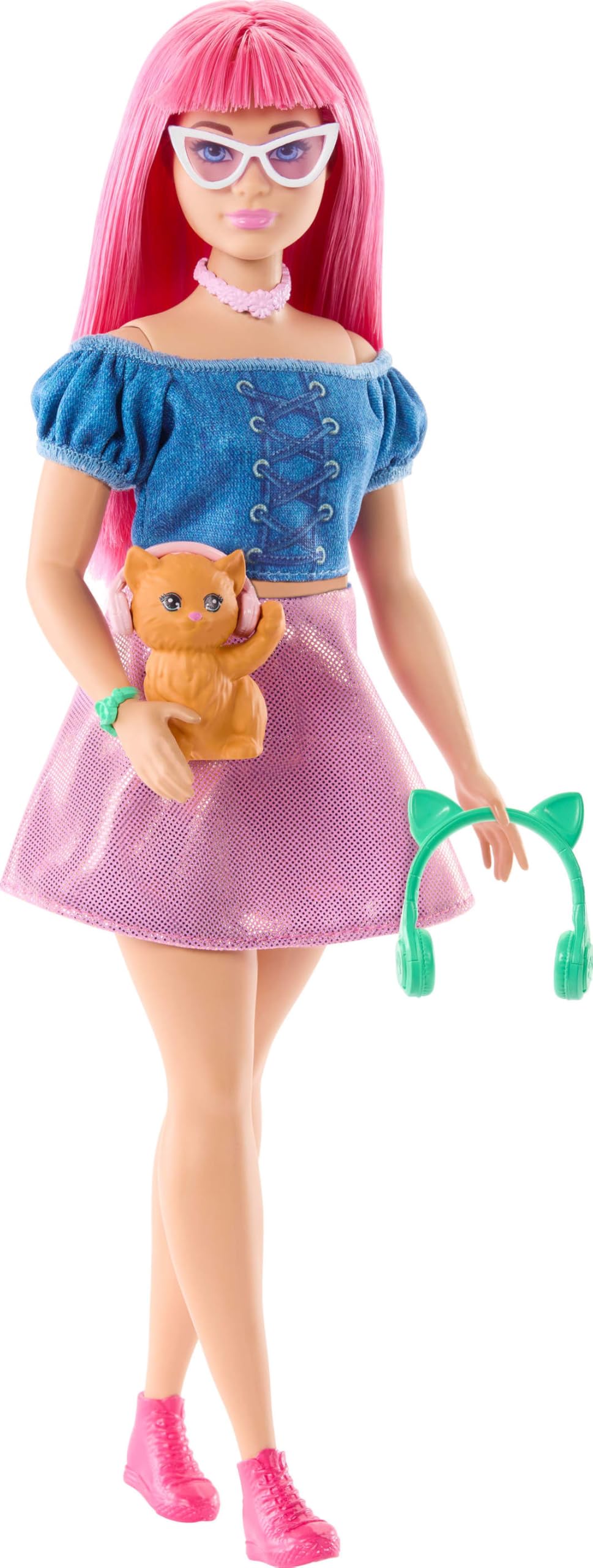 Barbie Mysteries: Beach Detectives Daisy Doll Wearing Signature Removeable Outfit with Storytelling Accessories, Including Pet Kitten