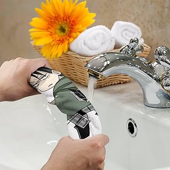 進撃の巨人　リヴァイ　BIGタオル グッズ-タオル】進撃の巨人 ビッグタオル/リヴァイ | アニメイト