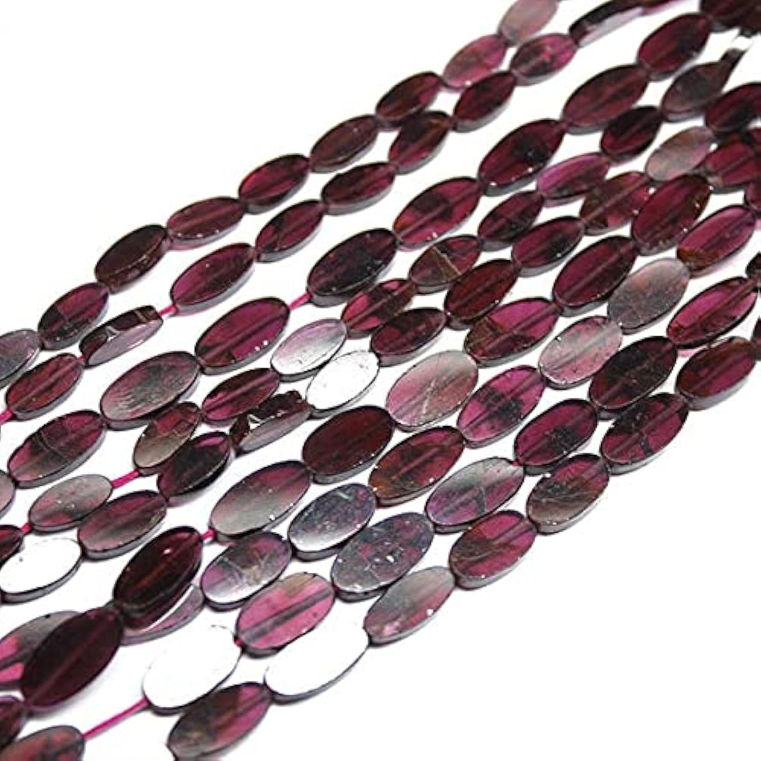 Grenat rouge naturel en fil de perles ovales pour créer vos propres bijoux bohèmes chics