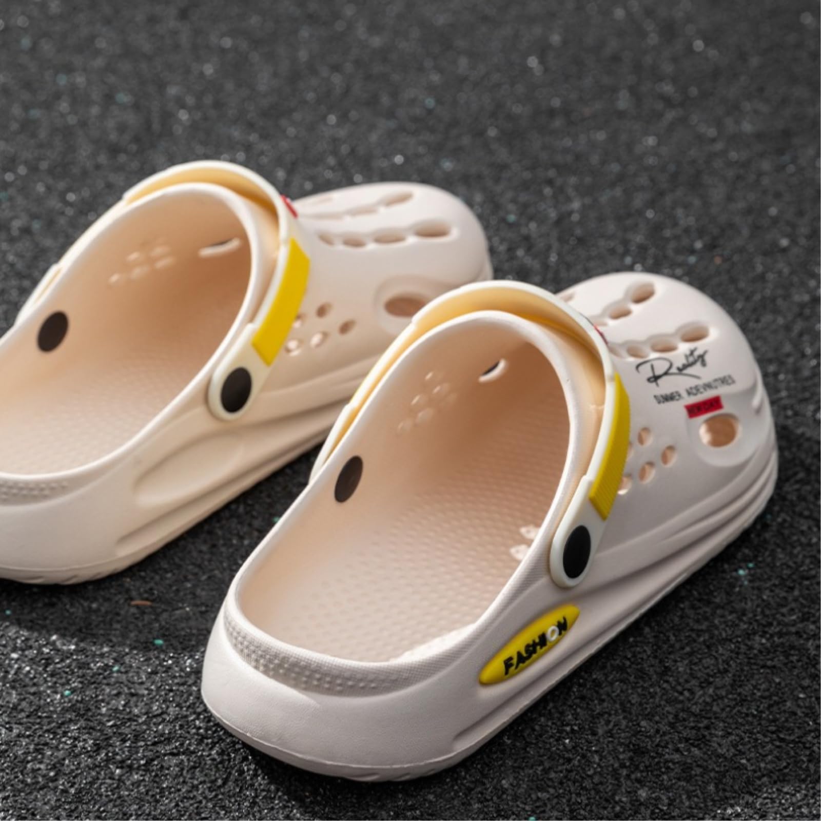 WANGSHUO Letnie kapcie unisex miękkie chodaki EVA, oddychające antypoślizgowe sandały do domu na plażę na zewnątrz-42-43-czarne