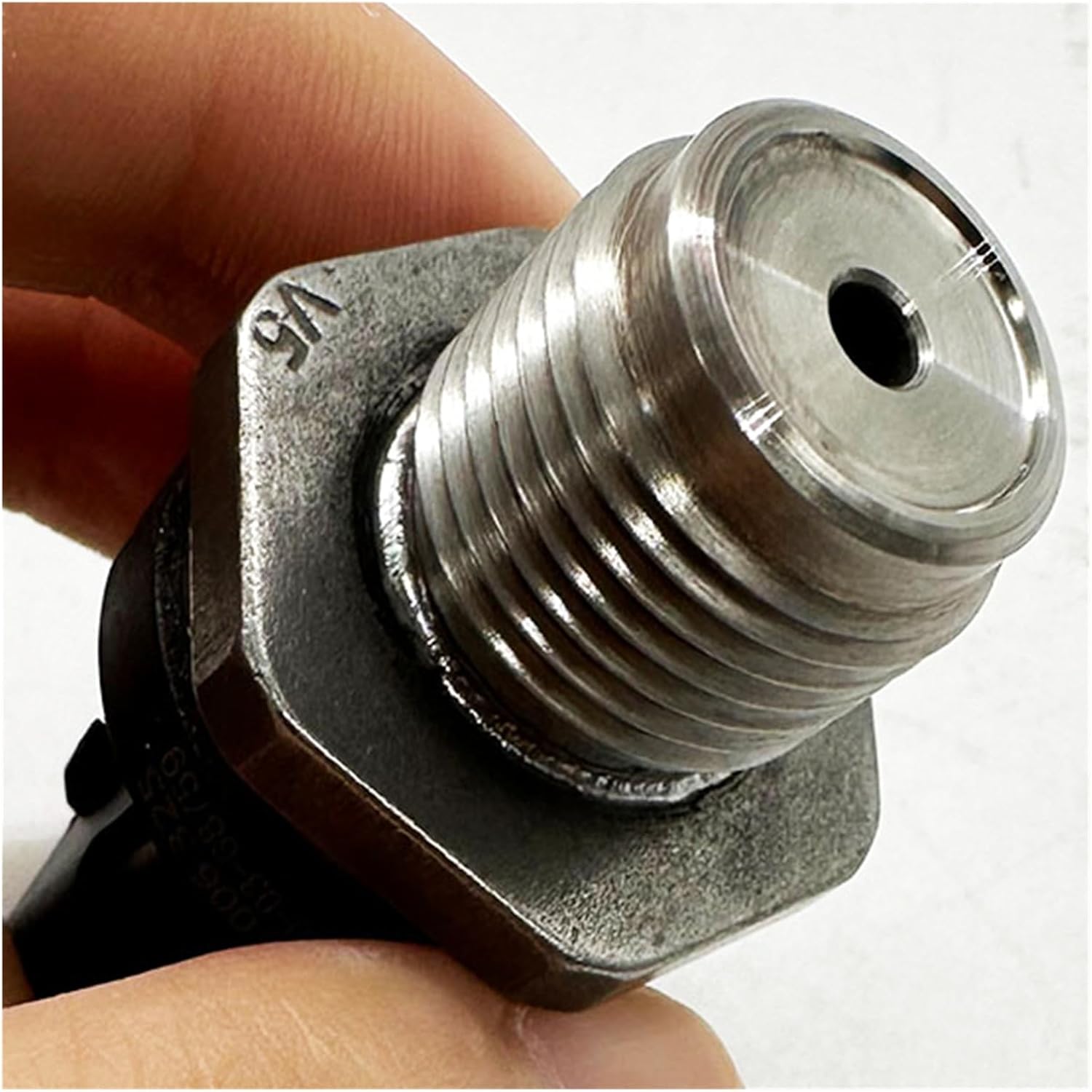 1/4pcs 0281006325 Fuel rail high pressure sensor(4Pcs)