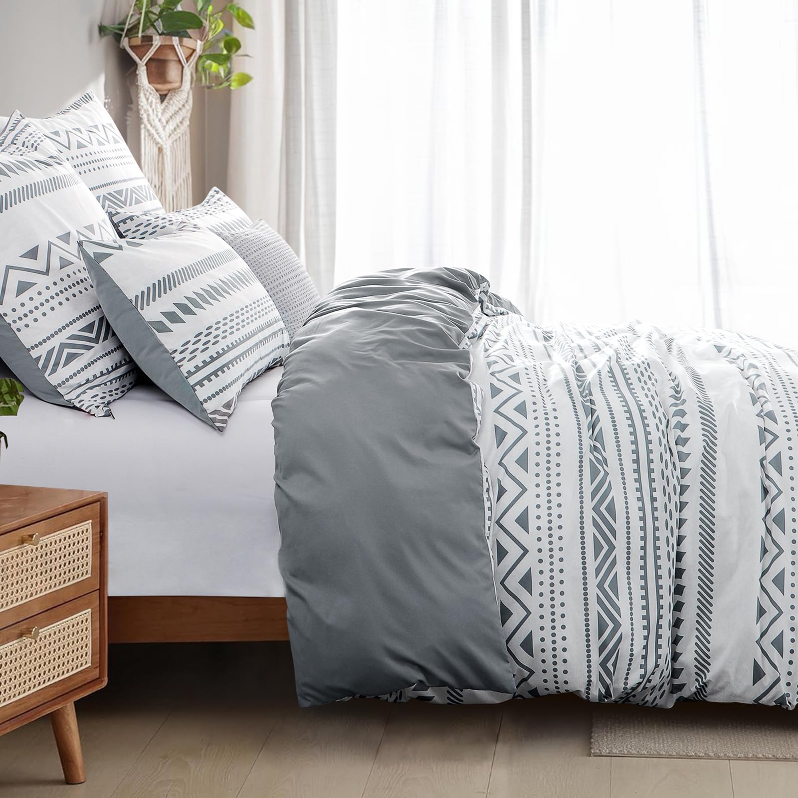 Aisbo Super King Bedding Duvet Cover Sets, 3 Pieces Boho Bedding Set White and Grey - Image 3