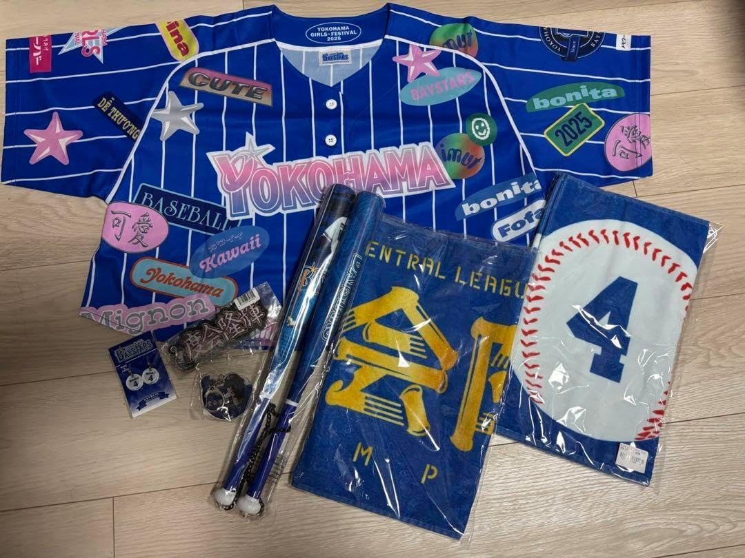 横浜DeNAベイスターズ #4 渡会選手 2025ガールズ　ショート丈 横浜DeNAベイスターズ 渡会選手2025ガールズ ショート丈 横浜DeNA