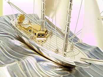 工芸品 SILVER YACHT 985 TAKEHIKO 工芸品 SILVER YACHT 985 TAKEHIKO A Sailing Yacht model of
