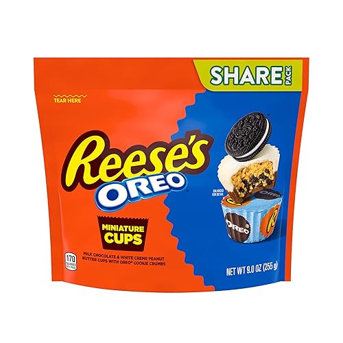 Miniatura 3 de REESE'S OREO Miniatures - Tazas de chocolate con leche y crema blanca de mantequilla de maní, paquete de caramelos compartidos, 9 onzas