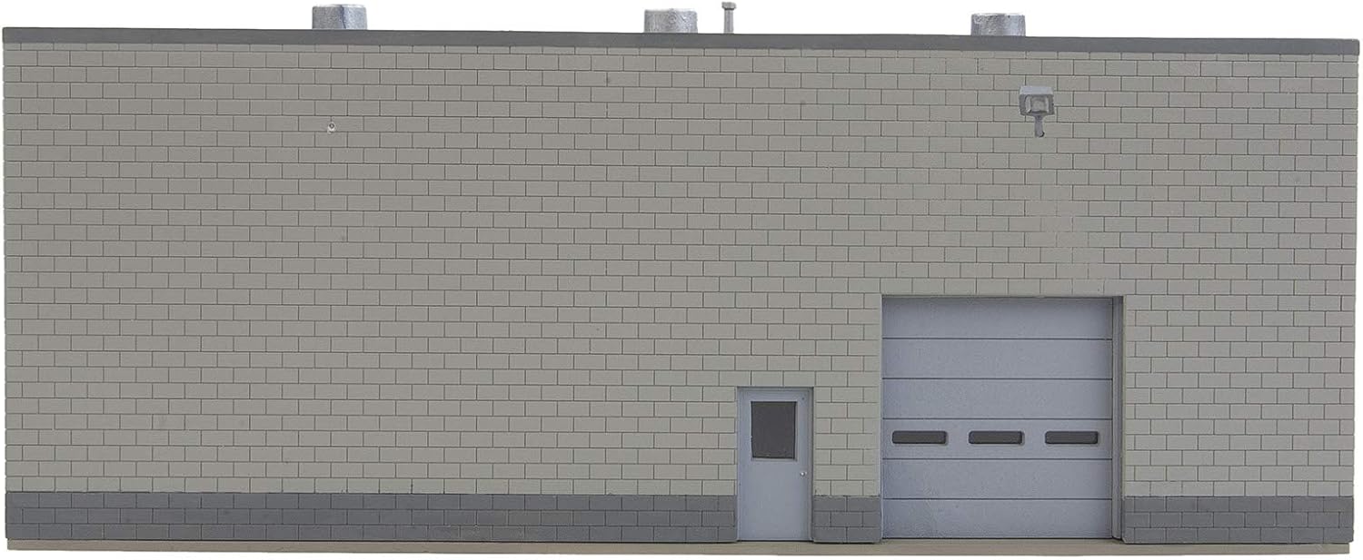 Walthers, Inc. International Truck Dealership Kit, 8-7/8 X 12-1/4 X 3-7/8" 22 X 31.1 X 9.3cm