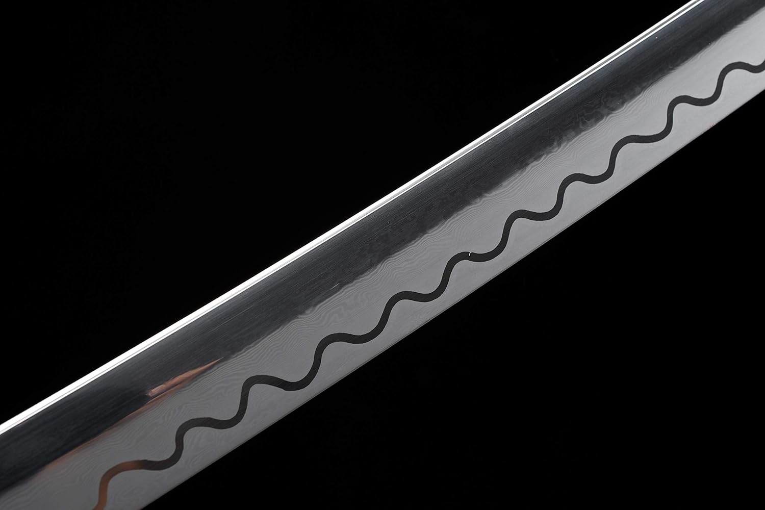 Handmade Full Tang Japanese Katana White Manual Polishing Damascus Folded Steel Samurai Sword Real Fish Leather Saya Sharp Edge
