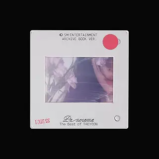 TAEYEON [Panorama : The Best of TAEYEON] (ARCHIVE BOOK VER.)（韓国盤）【正規輸入盤】