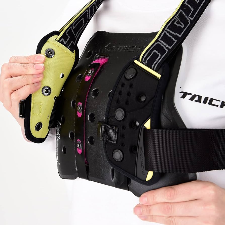 ○美品○ タイチ RSJ328 + タイチ胸部プロテクター RSタイチ TECCELL CHEST PROTECTOR(WITH BUTTON) TRV063_Women