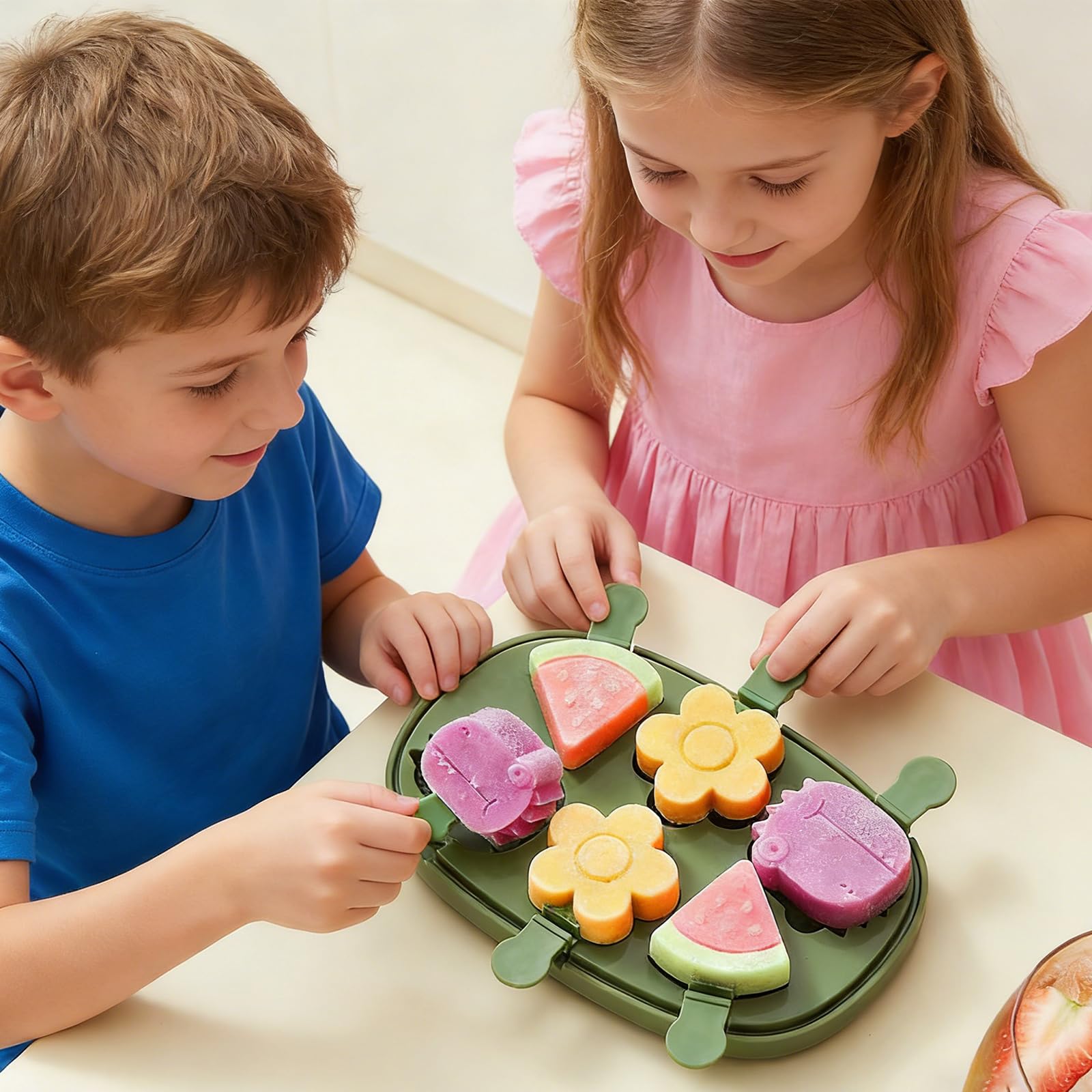 Moldes de Helado para Niños,6 Cavidades, Moldes para Helados de Silicona Reutilizables,Moldes Helados Silicona sin BPA, Fáciles de Desmoldar y Limpiar,para Helados Caseros, Paletas, Polos y Postres