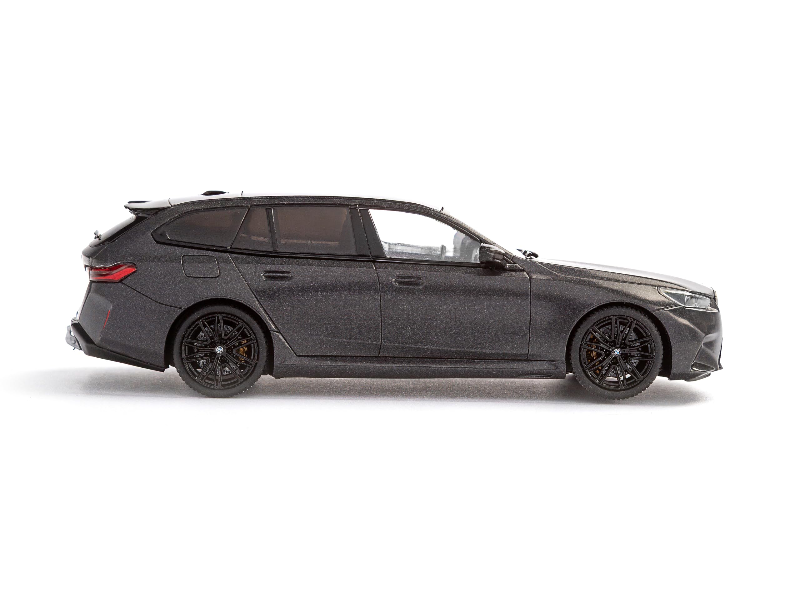 Solido BMW M5 Touring (2024) – Combi Sport Performance Combi Doppio Reno Nero Design Diecast Modellino Auto Grigio, 1:43