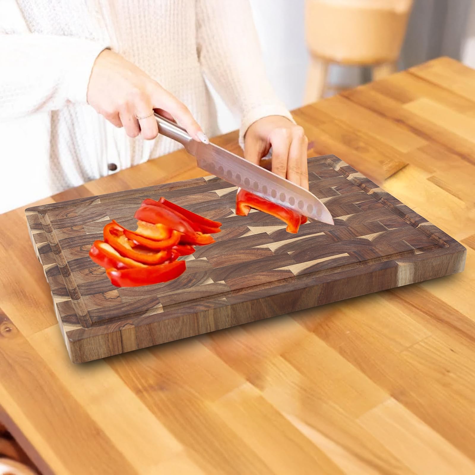 Tagliere in Legno di Acacia 40 × 30 × 4 Cm | Ampia Superficie, Piedini Antiscivolo E Maniglie Integrate, Delicato Sulle Lame E Ideale Per Servire
