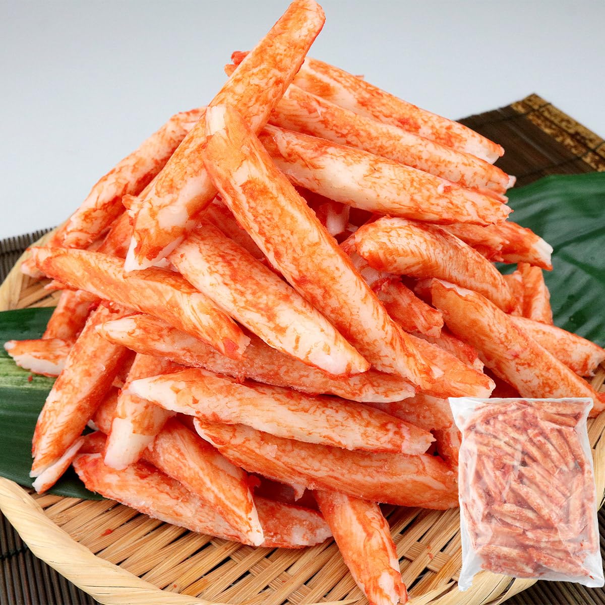 Amazon.co.jp: ほぼカニ1kg 業務用 カネテツデリカフーズ カニカマ