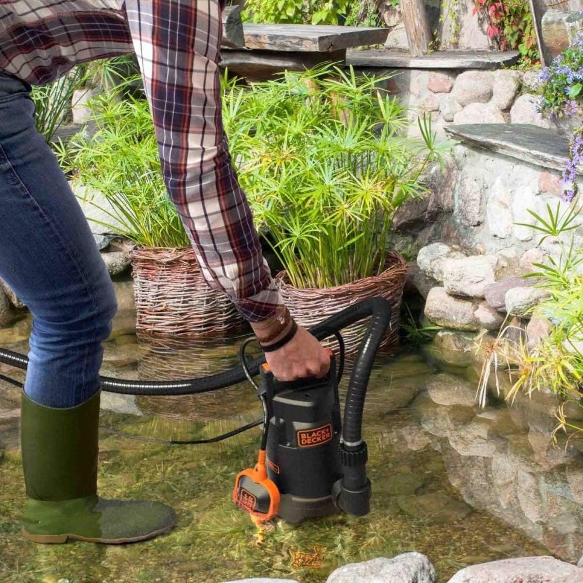BLACK+DECKER BXUP750PTE pompa głębinowa do czystej i brudnej wody (750 W, maks. wydajność tłoczenia 13 000 l/h, maks. wysokość tłoczenia 8 m)