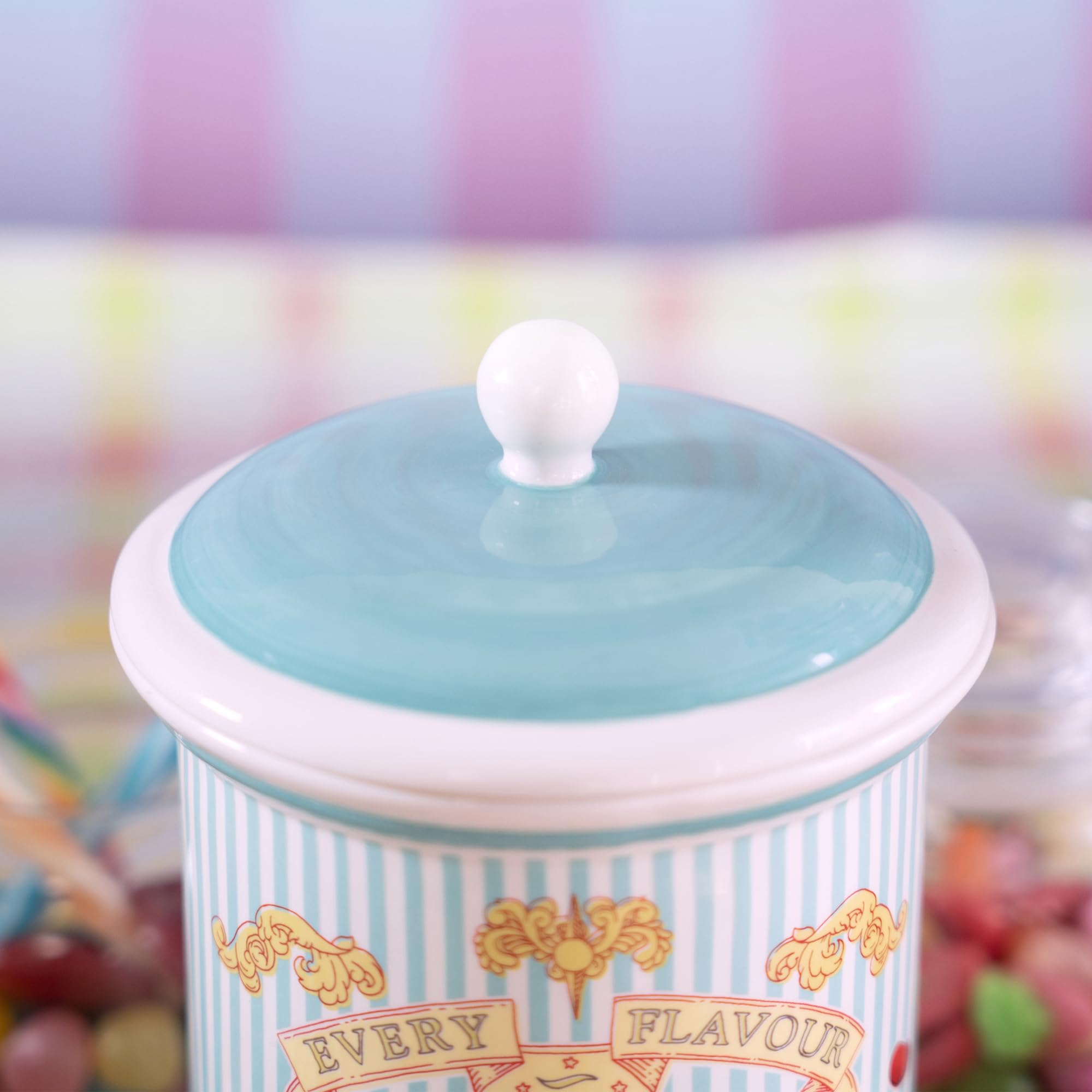 ABYSTYLE Harry Potter Honeydukes keramische koekjespot - 27,5 x 15 cm - zoete pot - keukendecoratie - luchtdichte voedselopslagcontainer - Harry Potter Merchandise ABYSTYLE Harry Potter Honeydukes keramische koekjespot - 27,5 x 15 cm - zoete pot - keukendecoratie - luchtdichte voedselopslagcontainer - Harry Potter Merchandise
