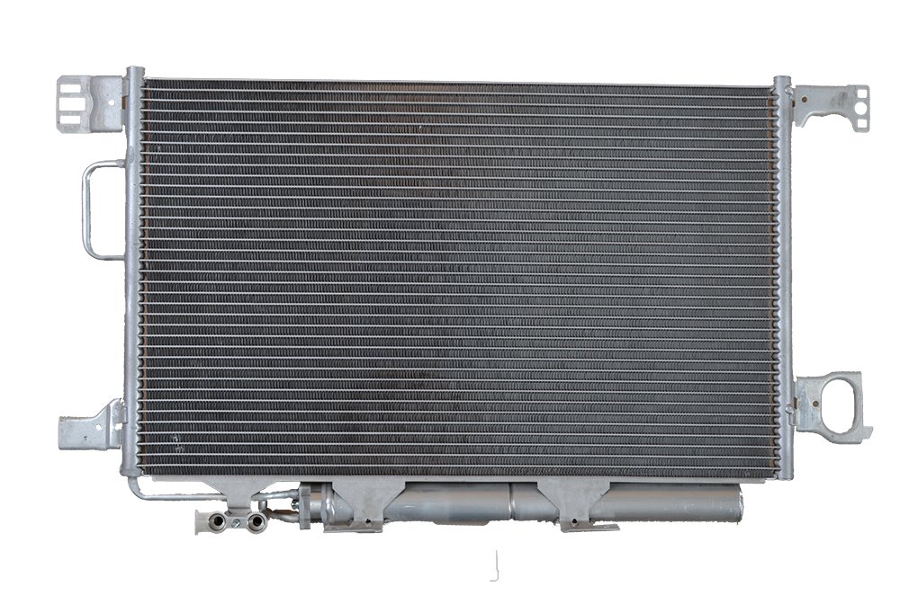 Condenseur Climatisation STARK SKCD-0110562 - Avec Déshydrateur - Compatible Renault Clio IV, Dacia Duster